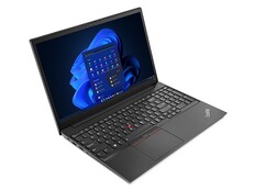 Lenovo bietet das preiswerte Lenovo ThinkPad E15 Business-Notebook dank eines Gutscheincodes aktuell für stark reduzierte 499 Euro an (Bild: Lenovo)