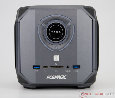 Acemagic M1A Pro+ - Anschlüsse an der Vorderseite