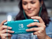 Nintendo präsentiert eine Switch ohne abnehmbare Joy-Con, die dafür aber kleiner und günstiger ist. (Bild: Nintendo)