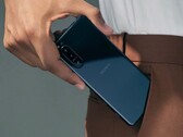 Das Sony Xperia 5 II läuft mit Android 10 offenbar deutlich besser als mit Android 11. (Bild: Sony)