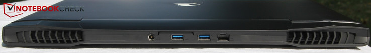 Hinten: Netzteil, 2x USB-A 3.0, LAN