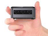 SZBOX GK: Besonders kompakter PC mit drei HDMI-Ausgängen