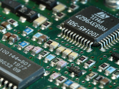 Kritikpunkt Stromverbrauch. Der könnte mit neuer Technik rapide sinken. (Bild: pixabay/2427999)