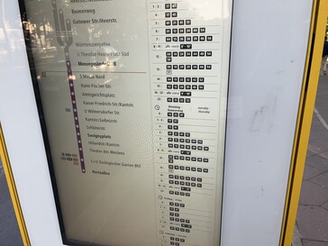 Am Messegelände wird der Fahrplan sehr komplex.