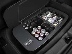 Das Tesla Model Y bekommt einen Kühlschrank mit zwei Kühlzonen