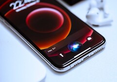 Mit iOS 14.5 können Nutzer selbst auswählen, welchen Musik-Streaming-Dienst sie bevorzugen, wenn Siri einen Song abspielen soll. (Bild: Omid Armin)