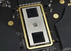 Apples ARM-Prozessoren für iPhones und Macs könnten künftig bei Intel oder Samsung hergestellt werden.