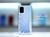 OnePlus experimentiert wieder einmal mit spannenden Features, inklusive einer Rückseite, die ihre Farbe ändern kann. (Bild: OnePlus)