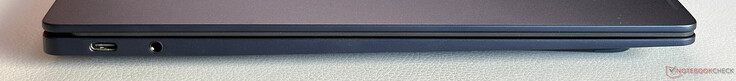 Links: USB-C 3.2 Gen. 2 (10 Gbit/s, DisplayPort 1.4, Power Delivery 3.0), 3,5-mm-Stereoanschluss