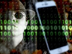 Die kriminellen Entwickler des GriftHorse-Trojaners haben es offenbar auf ahnungslose Android-Nutzer abgesehen (Bild: Gerd Altmann)