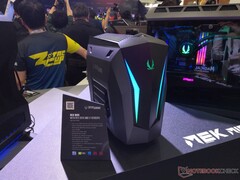 Das Gehäuse wurde nicht geändert, im Inneren steckt nun allerdings noch mehr Power. (Bild: Notebookcheck)