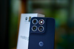 Das Kamerasystem des Moto G87 kann trotz KI nicht restlos überzeugen.
