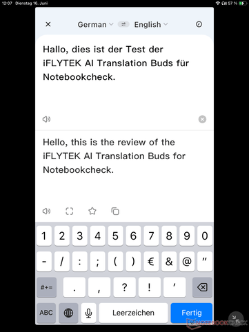 Das inkludierte Text-Übersetzungstool funktioniert wie Deepl & Co.