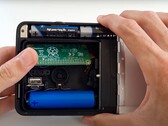 Super 8: Der Raspberry Pi bringt neues Leben in die Kamera (Bild: YouTube)