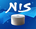 NIS America Logo über einem Stapel von PS5-Discs