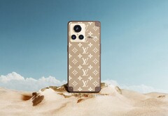 Die Realme GT 2 Master Explorer Edition gibts offenbar auch mit Louis Vuitton Aufdruck. (Bild: 宇宙奥特机, Weibo)