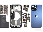 Apple sperrt True Tone künftig nicht mehr, wenn ein Drittanbieter-Display in ein iPhone verbaut wird. (Bild: iFixit)
