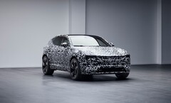 Nachdem der Polestar 3 Elektro-SUV bisher nur mit Tarnung gezeigt wurde, hat ein talentierter Grafiker diese störenden Muster kurzerhand entfernt (Bild: Polestar)