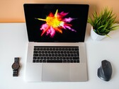 Apple könnte schon in wenigen Wochen seinen Switch zu Macs mit ARM-Prozessoren ankündigen. (Bild: Raul Varzar, Unsplash)