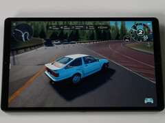 Die native Gaming- und Emulationsleistung fällt insgesamt solide aus. Im Bild: CarX Drift Racing 3 läuft auf dem Tablet.