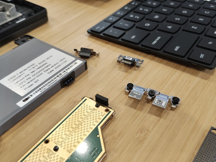 Einige der CRUs des ThinkPad T14 Gen 7.