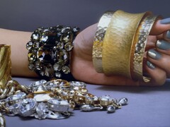 Kirameki-Display: Auf dem Foto ist das Schimmern des Goldschmucks prinzipbedingt nicht sichtbar. (Foto: Andreas Sebayang/Notebookcheck.com)