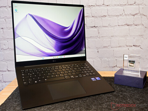 Der Leichte mit Power und 20 Stunden Ausdauer - LG Gram Pro 16 Laptop im Test