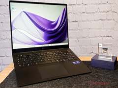 Der Leichte mit Power und 20 Stunden Ausdauer - LG Gram Pro 16 Laptop im Test