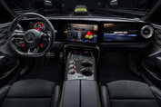 Das neue Mercedes-AMG GT 4-Türer Coupe nutzt als erstes Serien-EV drei revolutionäre Axial-Fluss-Motoren für eine Spitzenleistung von bis zu 1.169 PS.