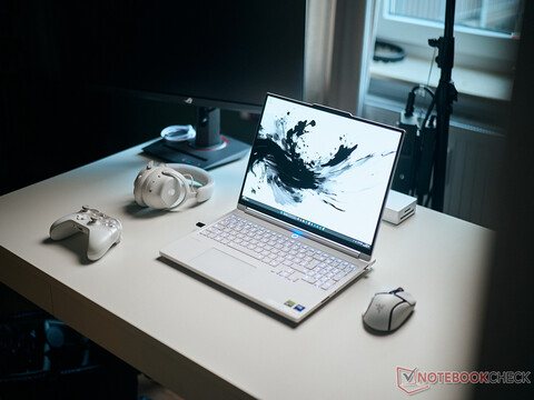Lenovo Legion 7 16IAX10 Test: Beeindruckender Konkurrent des Razer Blade 16