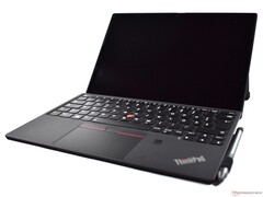 Test Lenovo ThinkPad X12 Laptop: Detachable mit Intel Core i3 ziemlich langsam
