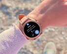 Samsung verspricht mit One UI Watch eine deutlich tiefere Integration mit Galaxy-Smartphones. (Bild: Samsung)