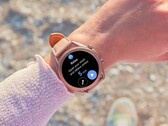 Samsung verspricht mit One UI Watch eine deutlich tiefere Integration mit Galaxy-Smartphones. (Bild: Samsung)