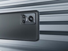Das OnePlus 10RT könnte sehr viele Ähnlichkeiten mit dem Realme GT Neo 3 (hier im Bild) aufweisen, das in China vor Kurzem gelauncht wurde.