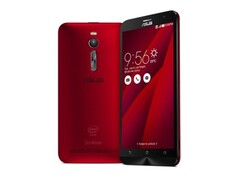Das Asus ZenFone 2 ZE551ML gehört zu den ersten Smartphones mit 4GB RAM (Bild: Asus)