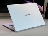 1-kg-Ultrabook mit Arrow Lake und hervorragenden Eingabegeräten - Honor MagicBook Art 14 2025 im Test
