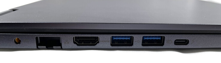 Links: Ladeanschluss, ausklappbarer Gigabit-Ethernet-Port, HDMI 2.0, 2x USB 3.2 Gen. 2, USB-C Thunderbolt 4 (mit DisplayPort & Power Delivery)
