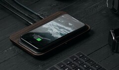 Drahtloses Laden könnte schon im nächsten Jahr deutlich schneller als bisher werden. (Bild: Nomad)