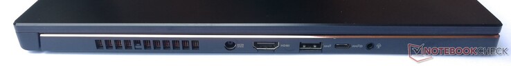 Linke Seite: Netzanschluss, HDMI 2.0b, 1x USB 3.2 Gen2 Typ-A, 1x USB 3.2 Gen2 Typ-C (inkl. DisplayPort 1.4), kombinerter 3,5-mm-Audioanschluss