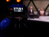 Eine Kamera bei der Aufzeichnung eines Interviews