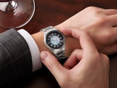 Citizens neue Titan-Dresswatch soll Unglück abwehren.