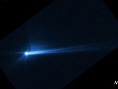 Bild, das die von der Oberfläche von Dimorphos weggesprengten Trümmer zeigt, die nach dem gezielten Einschlag der DART-Sonde der NASA entstanden sind. (Bildquelle: NASA, ESA, STScI und Hubble; beschnitten)