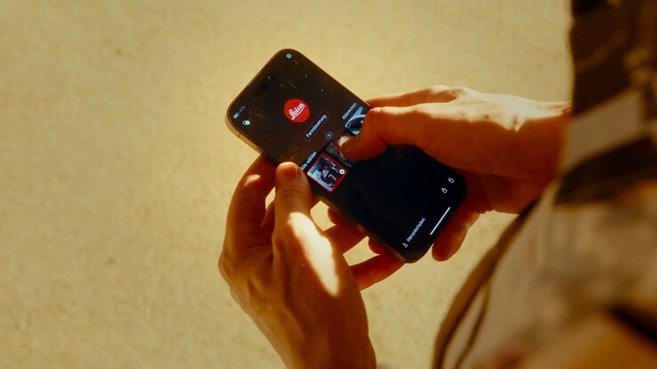 Fotos der Leica D-Lux 8 können drahtlos auf ein Smartphone übertragen werden.