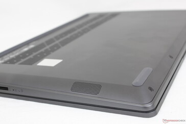 Abwärtsgerichtete Stereo-Lautsprecher