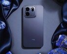 Das TCL P80 Ultra setzt auf ein AMOLED-Display mit matter Oberfläche.