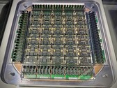 Tesla Dojo KI-Supercomputer mit 15-kW-Kachel (Quelle: Steve Jurvetson)