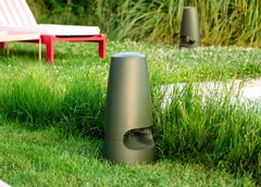 Der neueste Outdoor-Lautsprecher von Triangle wird in Grau und in Grün angeboten. (Bildquelle: Triangle)
