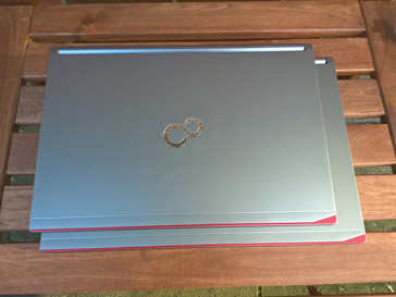 ...und Lifebook E756 mit 15 Zoll unten