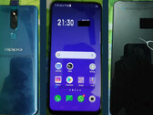 Oppo R19/Oppo F11: Foto-Leak zeigt Pop-up-Selfiekamera und Notch-less Display.