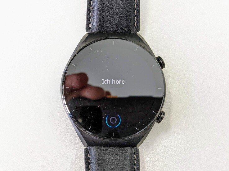 Amazons Alexa hört auf der Xiaomi Watch nicht auf jedes Wort und es gibt keine Sprachausgabe.